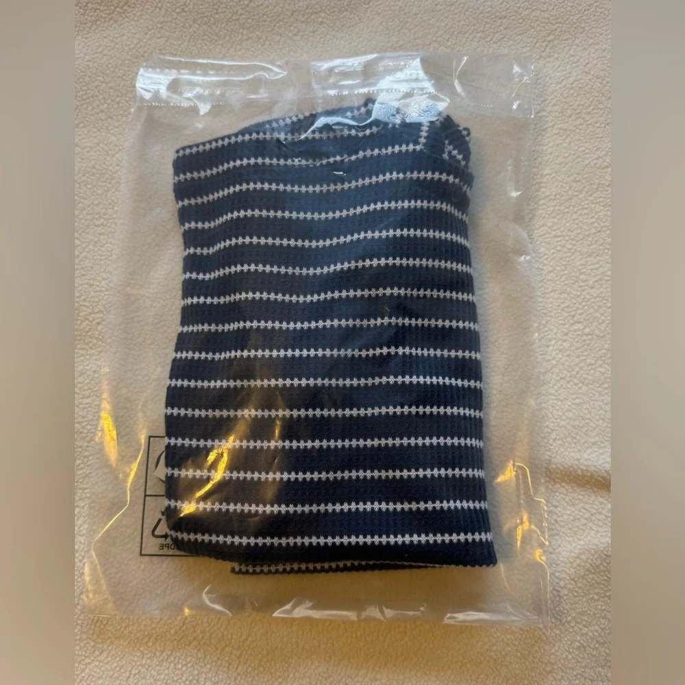 Okie Dokie Baby Boys Short Sleeve Blue White Striped Romper 9m NWT
